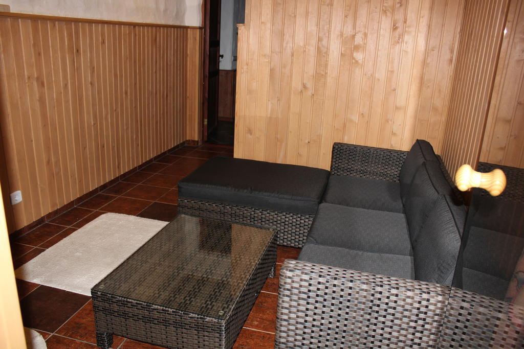 Krapi Guesthouse Treimani Room photo